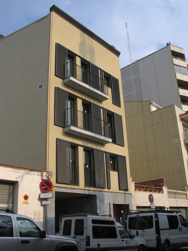 Taula d'arquitectura - Projecte vivenda